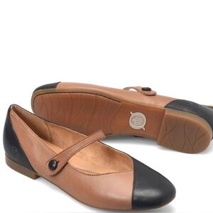 Born Pandora Two-Tone Tan Leather Mary Jane Flats with Black Cap Toe